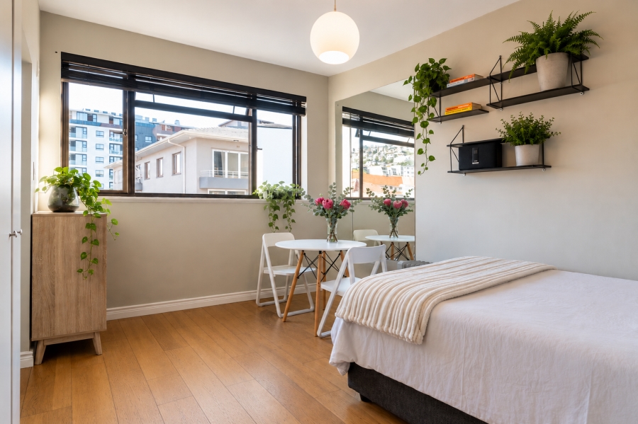 0 Bedroom Property for Sale in Sea Point Western Cape